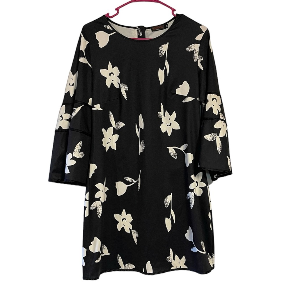 Vessos Black and White Floral Sundress Dress Size Medium